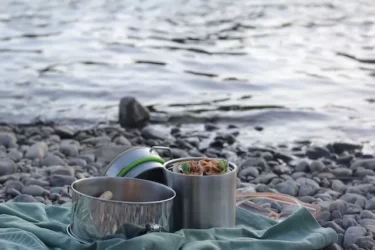 外で炊きたてご飯！サンコーおひとりさま超高速弁当箱炊飯器口コミ